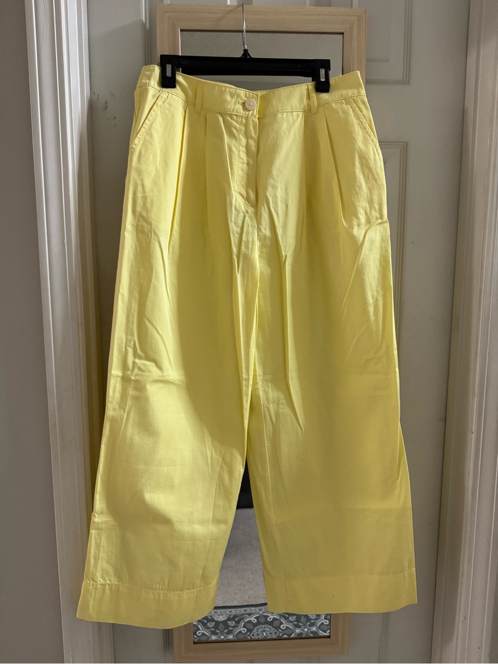LOFT light  Yellow petite trouser (Visible Waistband)NWOT